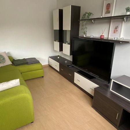 Apartamento A Cuarta Ronda Melide Exterior foto